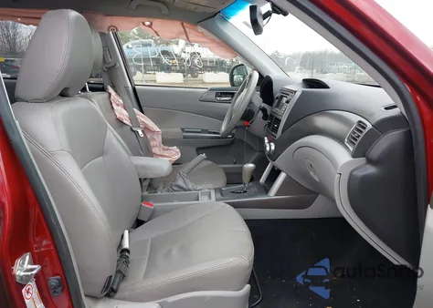 2011 Subaru Forester 2.5X Limited z USA, uszkodzony, nr VIN JF2SHBEC8BH776401